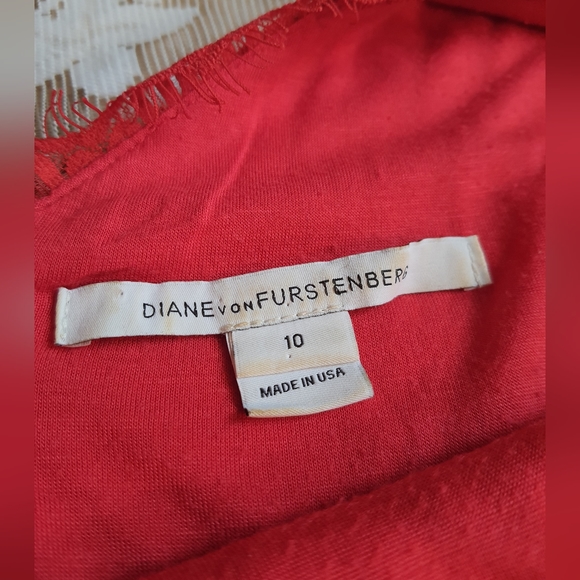 Diane Von Furstenburg Size 10 RED Lace Over Mini Flapper Style Zipper Back Dress - Picture 8 of 8